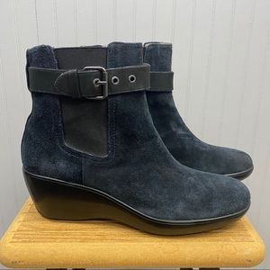 SPERRY Black Suede Weatherproof Wedge Buckle Boots